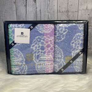 GIVENCHY towel gift set with box